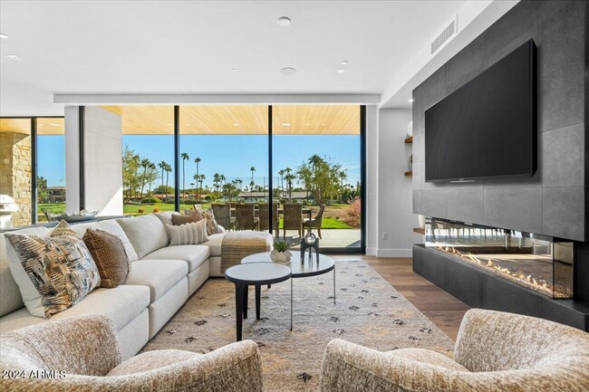 Building Photo - 6311 E Phoenician Blvd