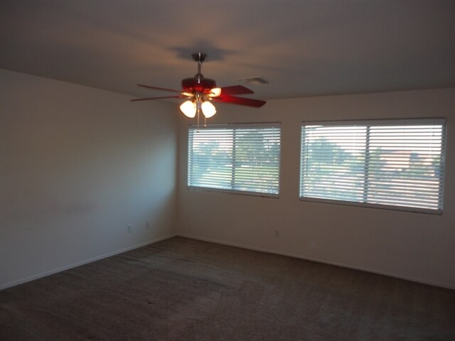 Building Photo - 782 E Christopher St