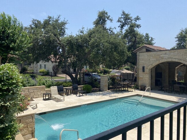 Building Photo - 4312 Falcon Head Nest Dr