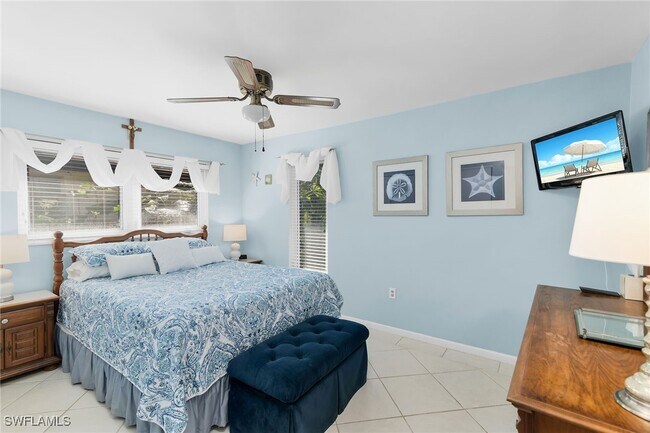 Building Photo - 1337 Wisconsin Dr