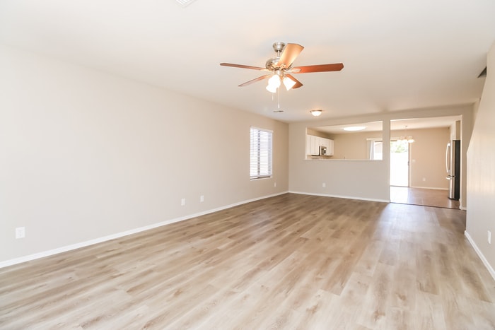 Building Photo - 2328 E Meadow Chase Dr