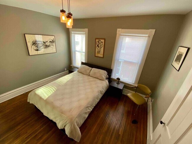 Building Photo - 35 Latta Ave