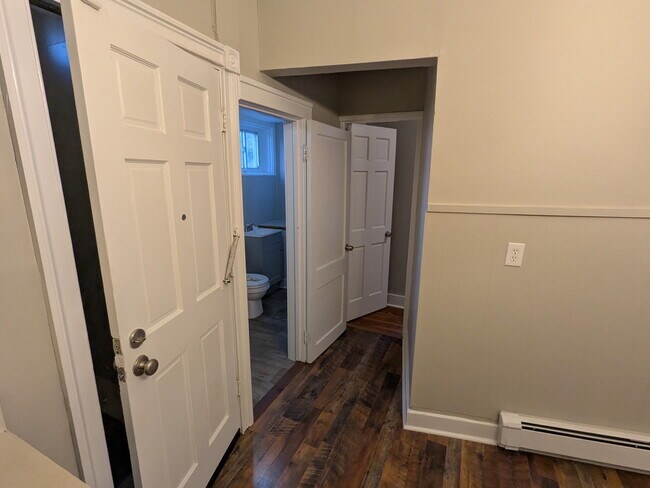 Building Photo - 1 Sherman St