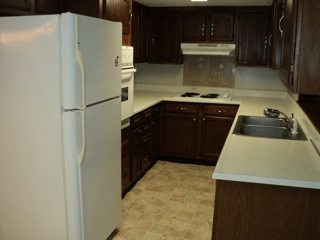 Kitchen - 530 10th Ave