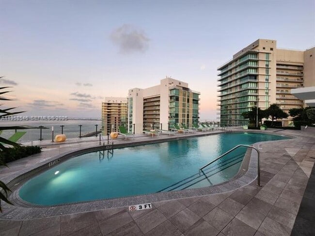 Building Photo - 501 NE 31st St