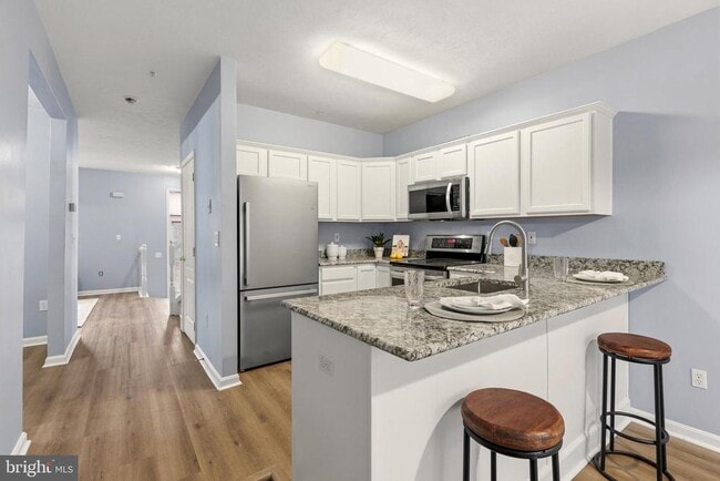 Building Photo - 48375 Sunburst Dr