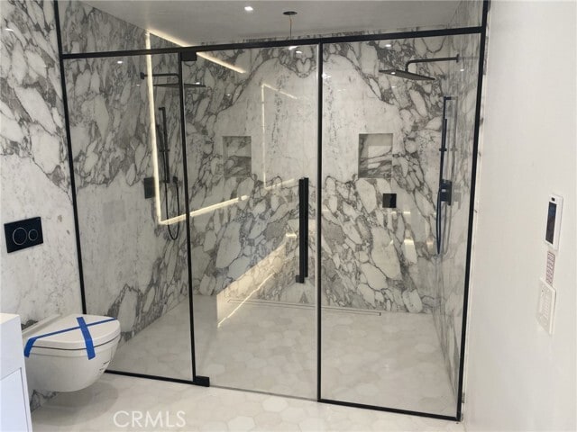 Building Photo - 5710 Hill Oak Dr