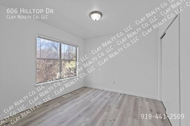 Building Photo - 606 Hilltop Dr