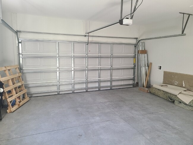 Building Photo - Four Bedroom Home on the North End of Hilton Head Island!