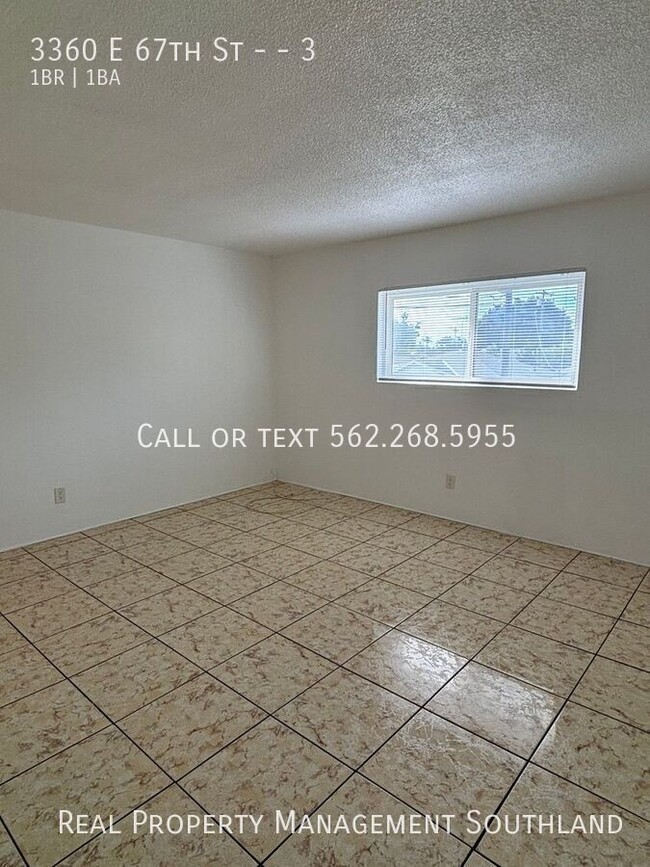 Building Photo - 1 Bedroom Available now! Accepting section...