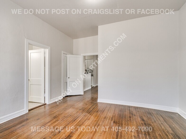Building Photo - 1130 NW 39th St