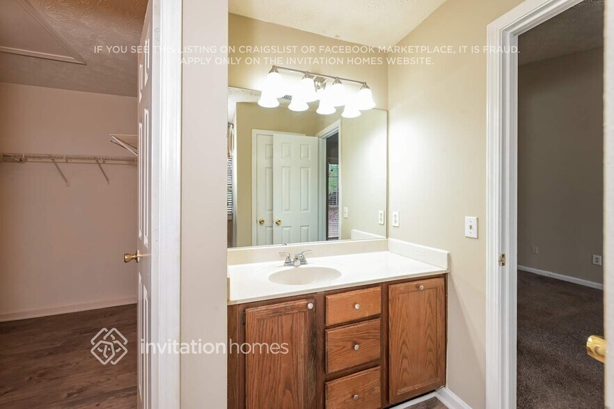 Building Photo - 2111 Bankston Cir