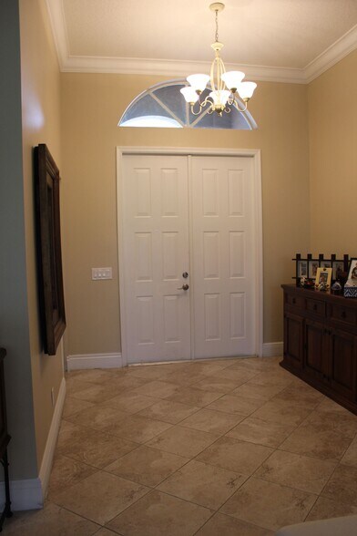 Building Photo - 1342 Crossbill Court