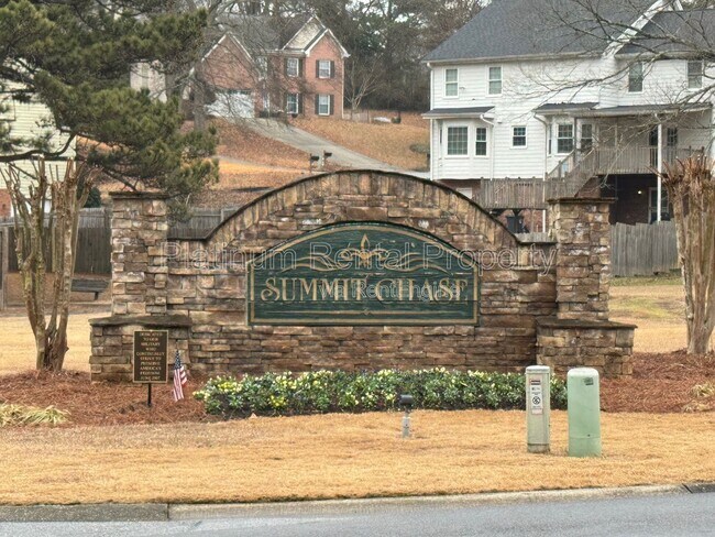 Building Photo - 2990 Summit Ridge