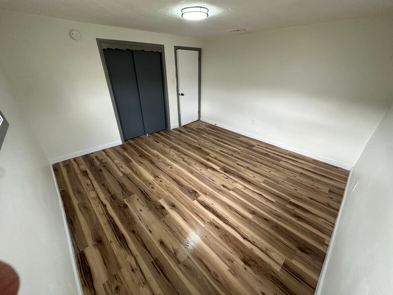 Building Photo - 638 Pear St