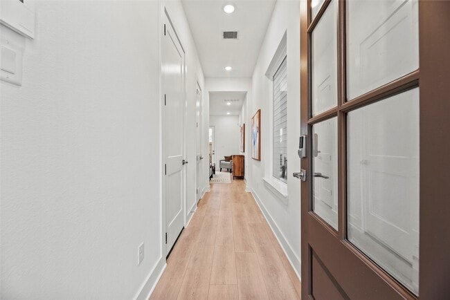 Building Photo - 1308 Neiman Ln