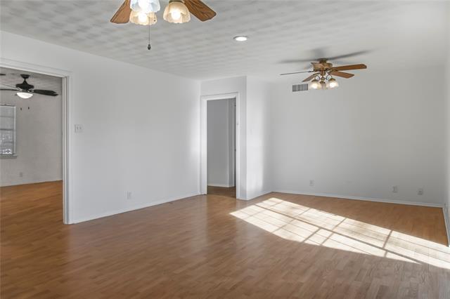 Building Photo - 1618 University Dr