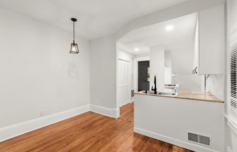 Building Photo - 740 Oakland Ave SE