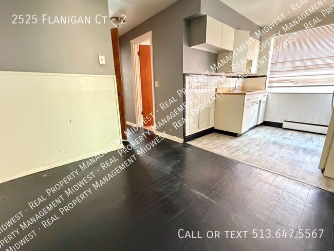 Building Photo - 2525 Flanigan Ct