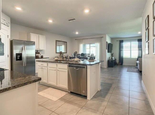 Building Photo - 507 Autumn Stream Dr