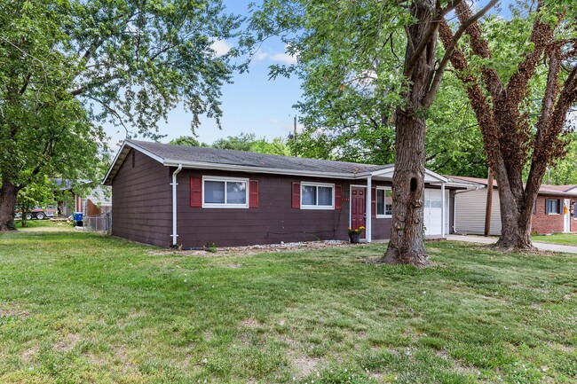 Building Photo - 1395 Bluebird Dr
