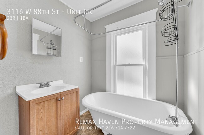Building Photo - 3116 W 88th St