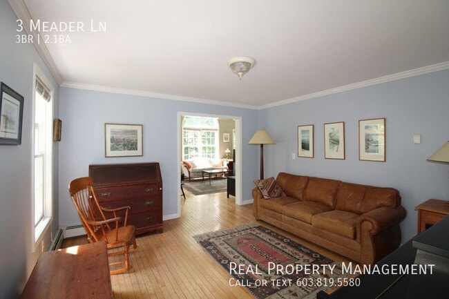 Building Photo - 3 Meader Ln