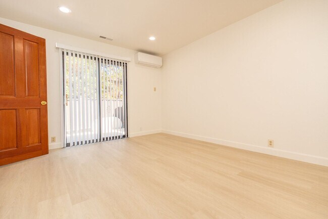 Building Photo - Iconic A-Frame Encinitas 4 Bed + Studio Sp...