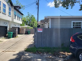 Building Photo - 1310 Enid St