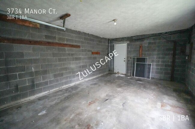 Building Photo - 3734 Manor Ct