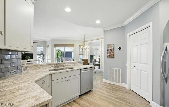 Building Photo - 17020 Willowcrest Way