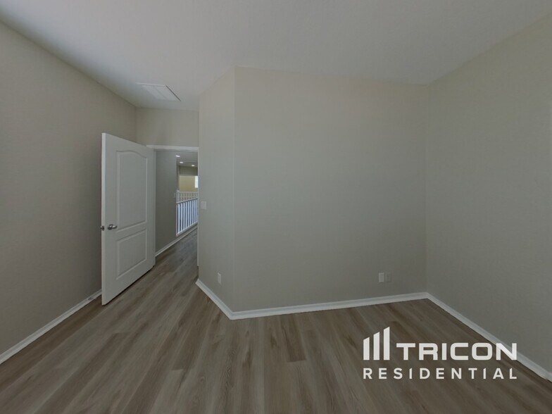 Building Photo - 42437 W Corvalis Ln