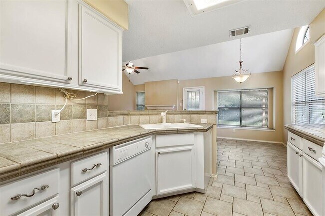 Building Photo - 10719 N Platt River Dr