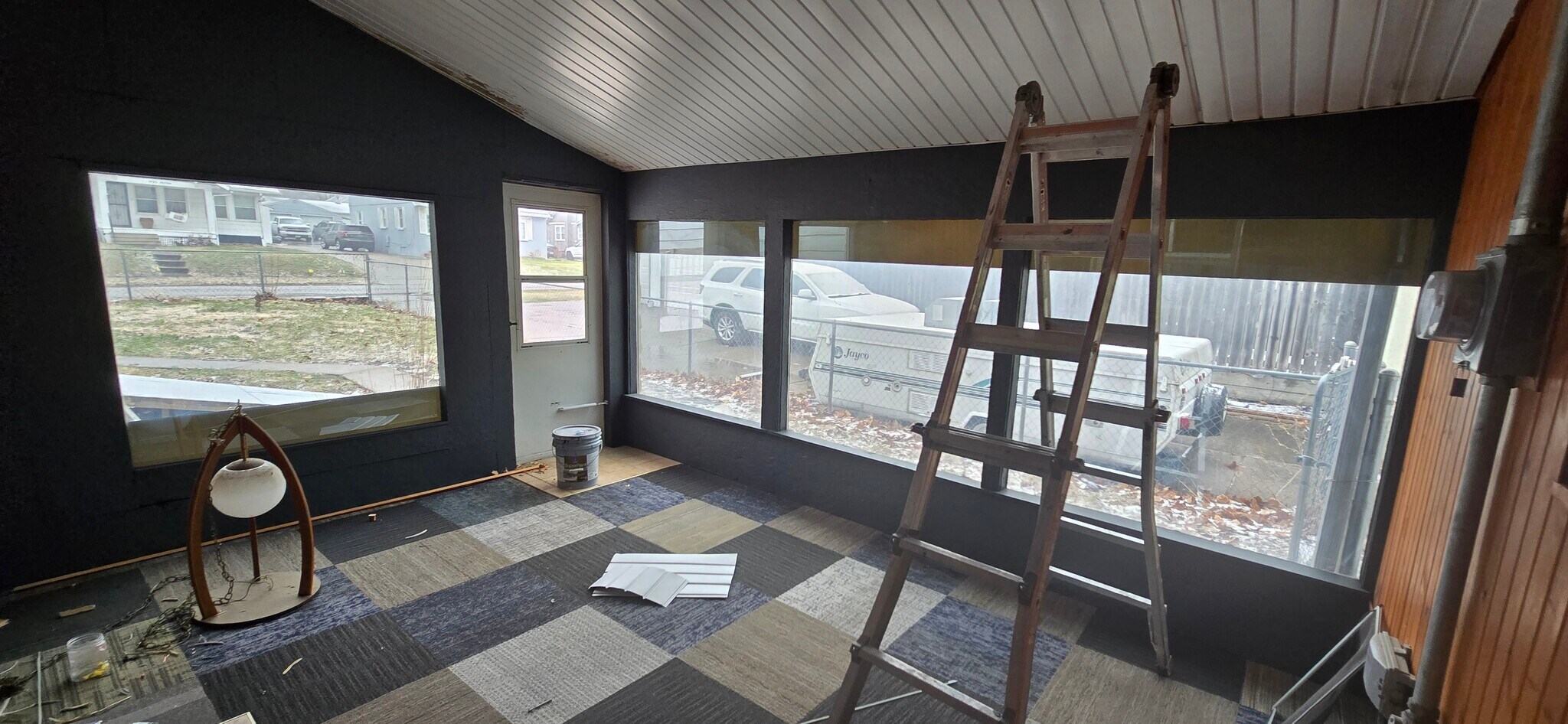 Building Photo - 1420 Thompson Ave