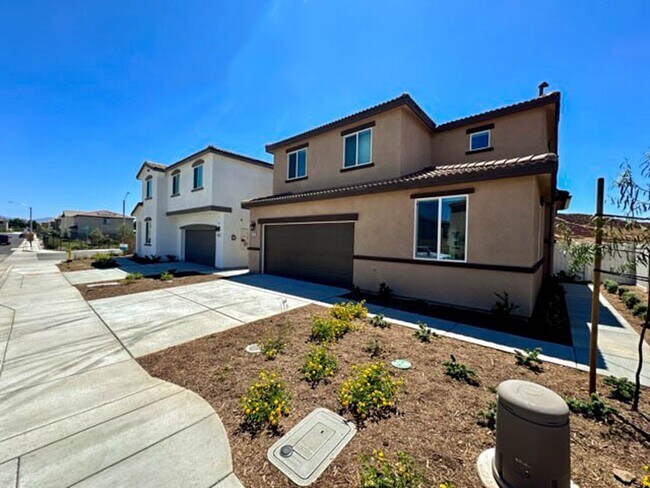 Building Photo - 31799 Woodbank Wy
