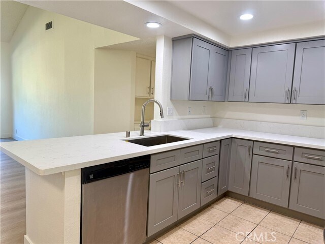 Building Photo - 58 Carriage Way