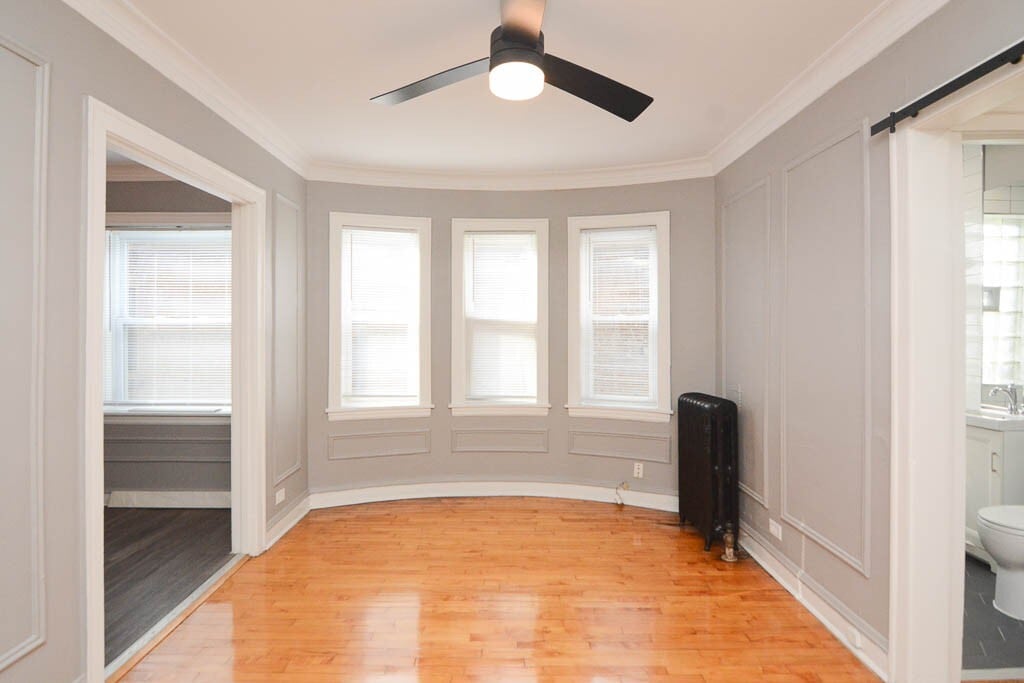 Building Photo - 5516 N Kenmore Ave