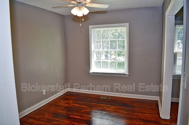 Building Photo - 6123 Warner Rd