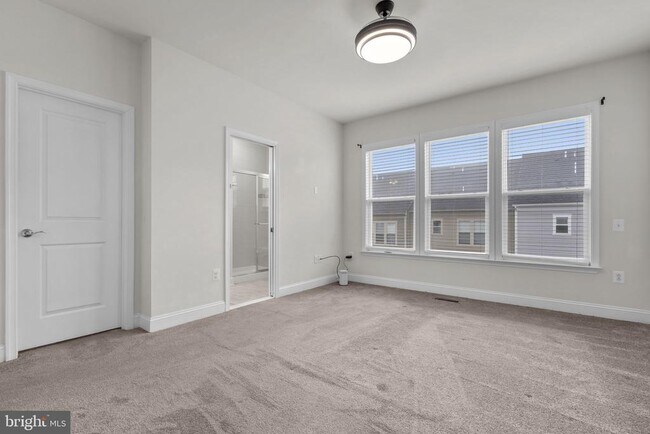 Building Photo - 17357 Redshank Rd