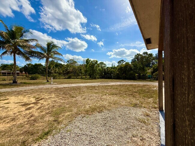 Building Photo - 16394 Pimlico Dr E