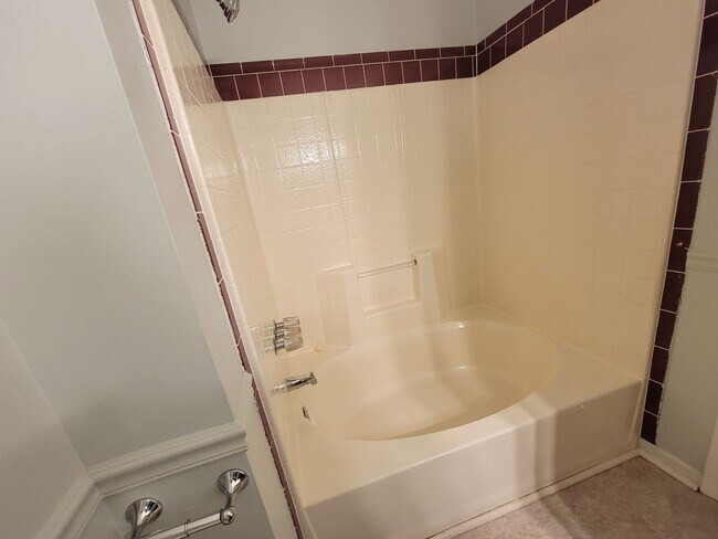 Building Photo - Charming Douglasville Home with Bonus Base...