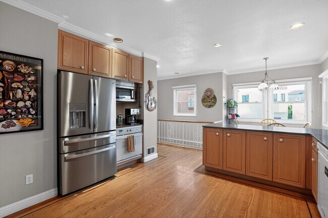 Building Photo - 60 Goleta Ave