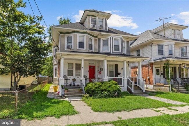Primary Photo - 7 Scammel Ave