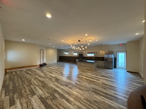 Building Photo - 120 Sans Dr