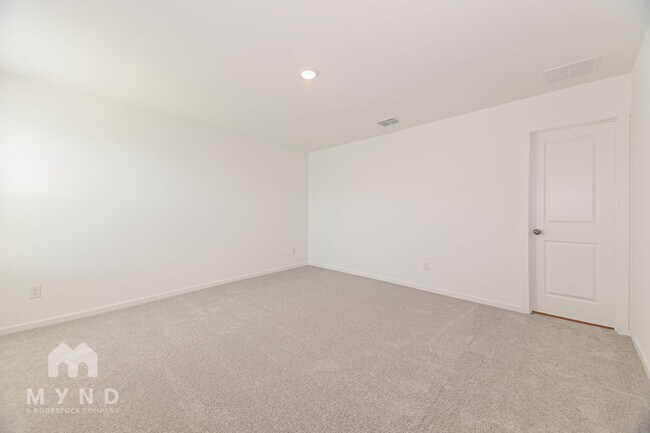 Building Photo - 1246 Basswood Dr