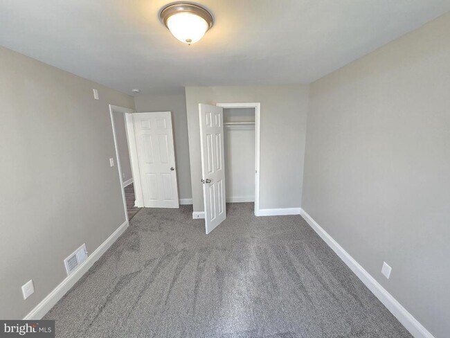 Primary Photo - 3908 Erdman Ave