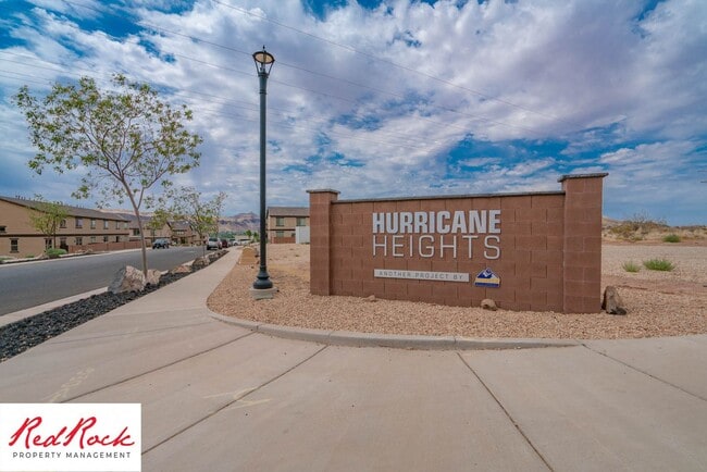 Building Photo - Spacious Townhome in Hurricane Heights