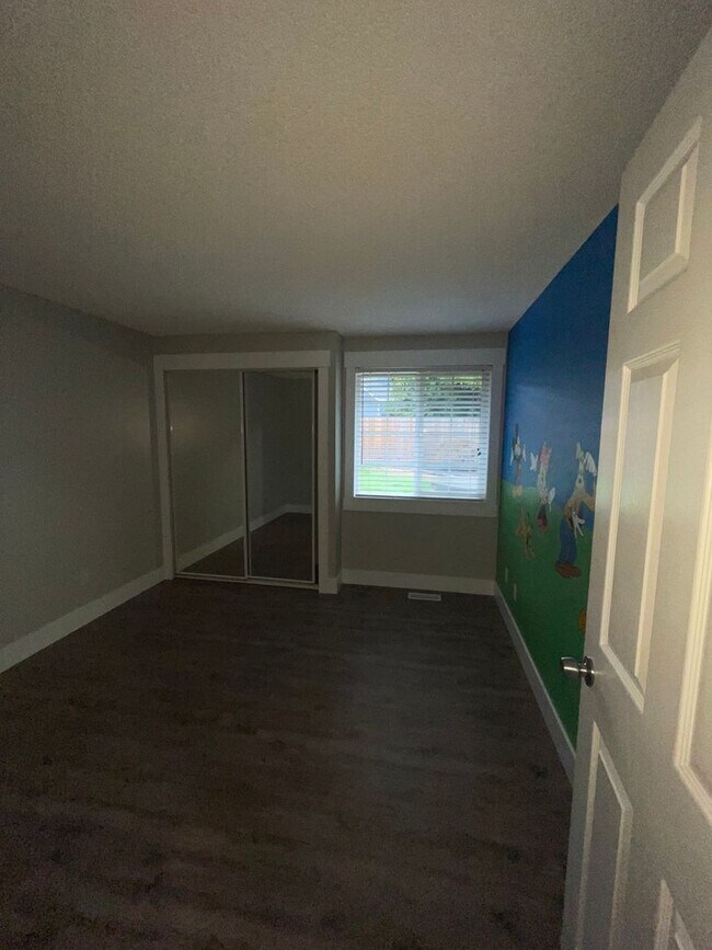 Building Photo - Newly Remodeled and updated Home near Fann...