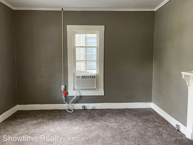 Building Photo - 1 br, 1 bath House - 2827 Waverly Ave. Unit A