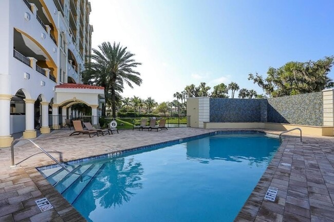 Building Photo - 501 Haben Blvd